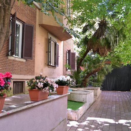 Hotel Tiburtina House Roma Exterior foto