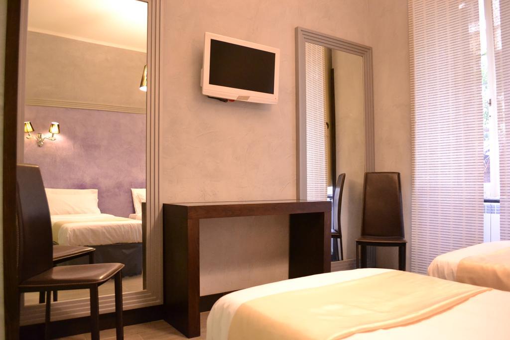 Hotel Tiburtina House Roma Exterior foto